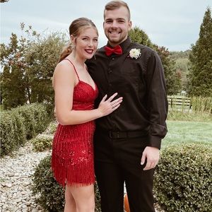 Henris Red homecoming dress size 6